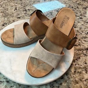 White Mountain sandals, size 11